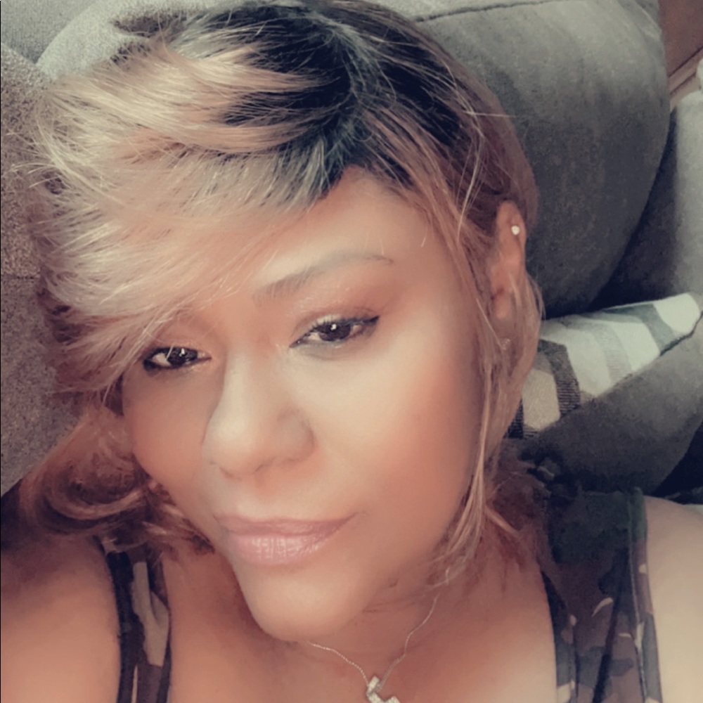 Meet your Posher, Cheretha